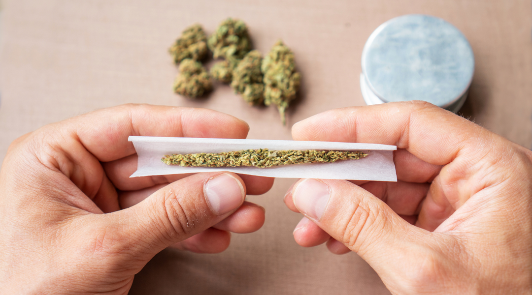 HOW TO ROLL JOINTS